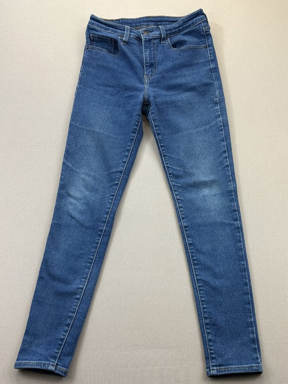 Levis Jeans Womens Size 28x30 Blue Denim Mid Rise Skinny Medium Wash Stretch